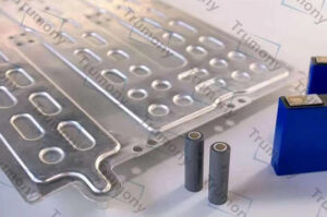 Battery liquid cooling systems